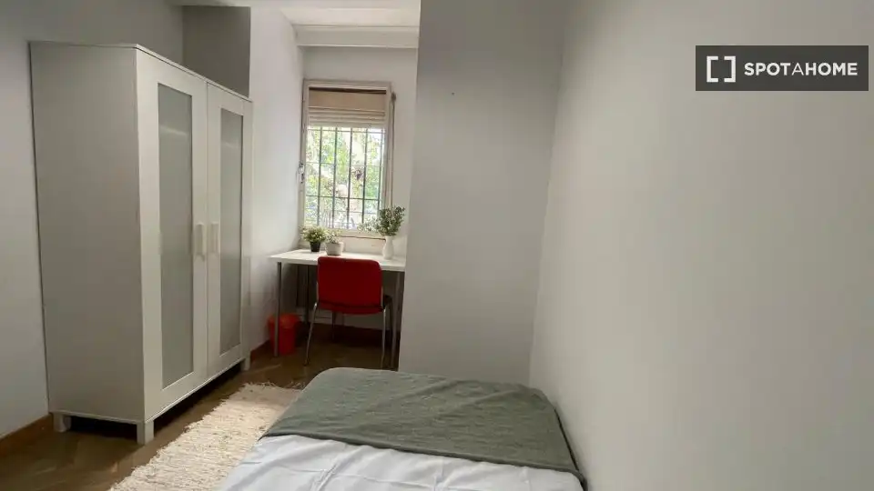 Habitación 232 m², Sevilla