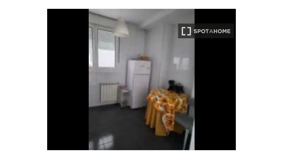 Habitación 69 m², Oviedo