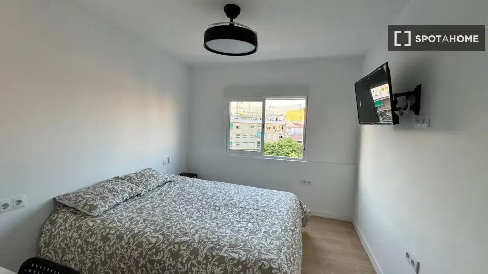 Habitación 90 m², Alicante