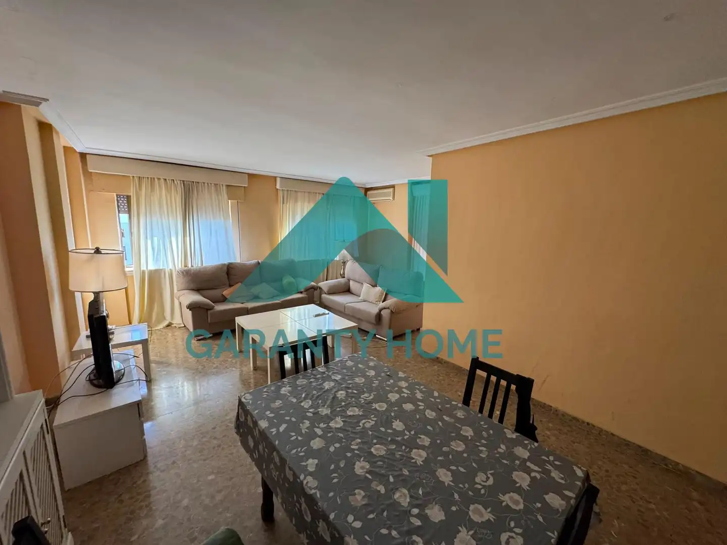 Piso de 100 m² en Cáceres
