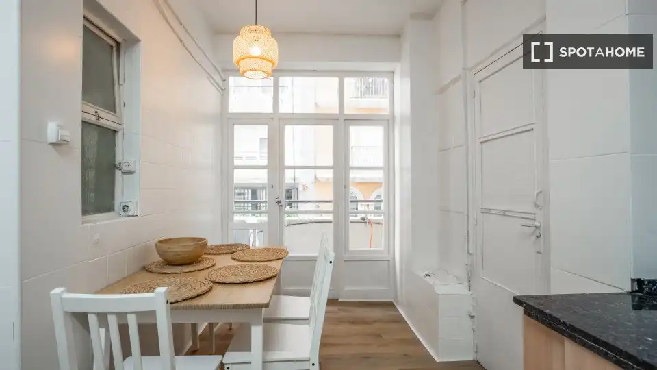 Habitación 230 m², Alicante