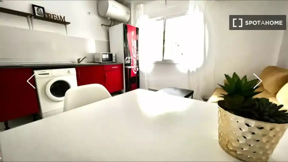 Habitación 81 m², Sevilla