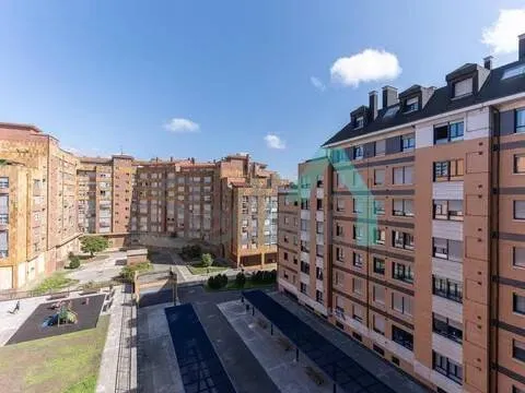 Pis de 117 m² a Oviedo