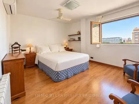 Pis de 130 m² a València