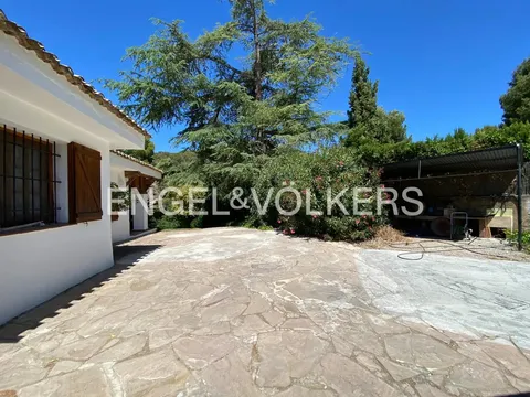 Appartement 380 m² à Nàquera / Náquera