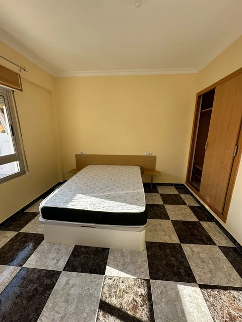 Habitació de lloguer, Gandia
