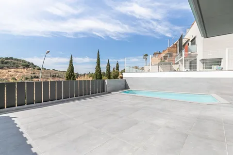 Appartamento 344 m² a Tiana