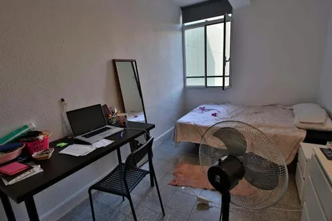 Chambre à louer, Valence