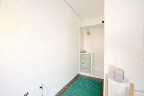 Chambre à louer, Valence
