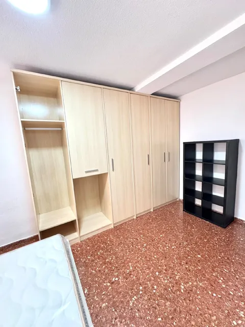 Pis de 90 m² a València