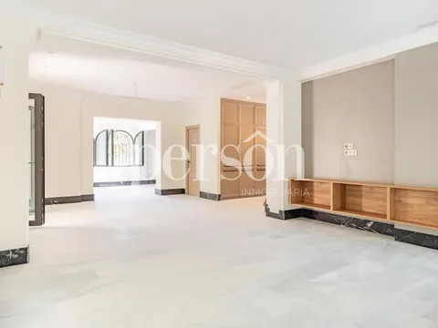 Casa de 695 m² a Godella