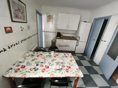 Zimmer 120 m², Salamanca