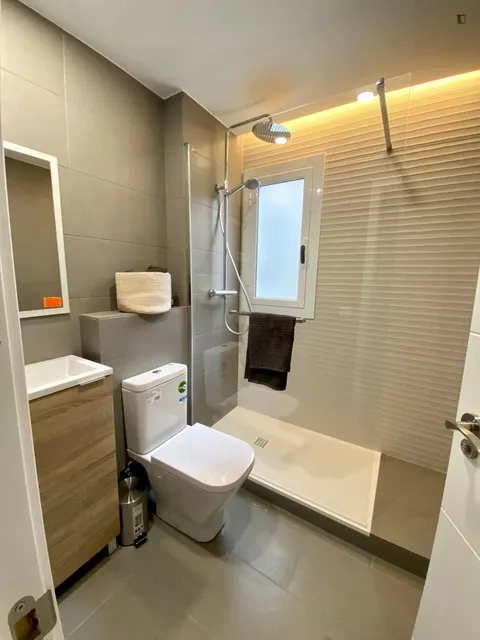 Zimmer zur Miete, Barcelona (2/10)