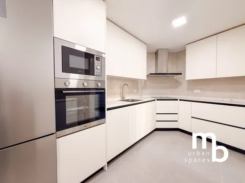 Wohnung 152 m² in Madrid