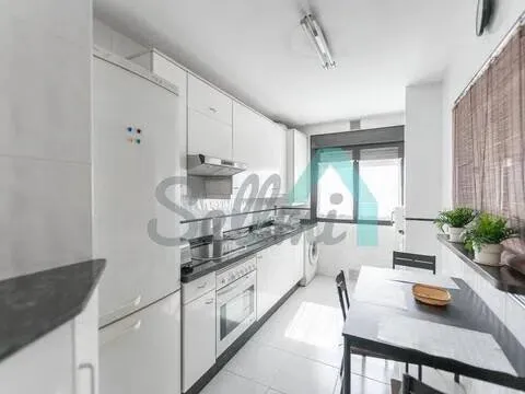 Pis de 68 m² a Oviedo