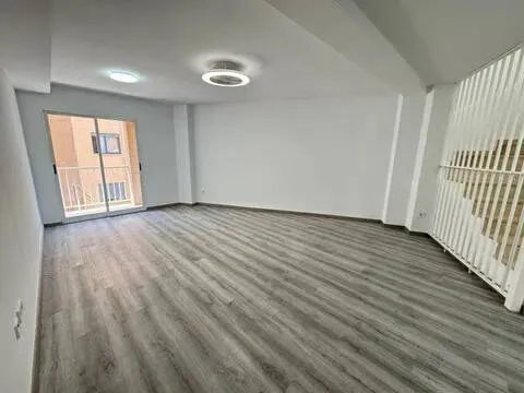 Flat 143 m² in Rocafort