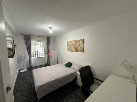 Habitació de lloguer, Sant Joan d'Alacant (4/5)