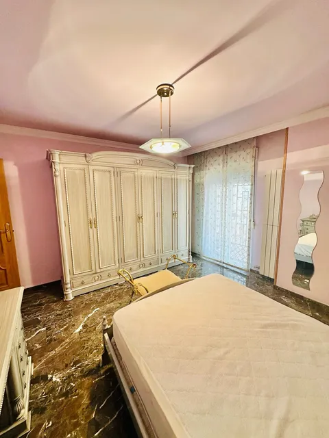 Piso de 85 m² en Granada