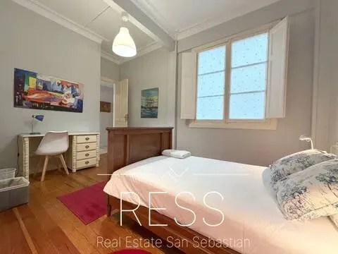 Pis de 136 m² a Sant Sebastià