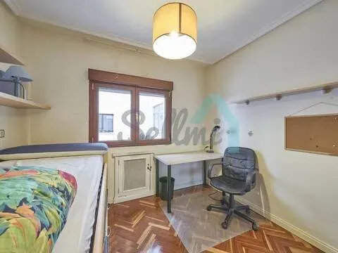 Pis de 113 m² a Oviedo