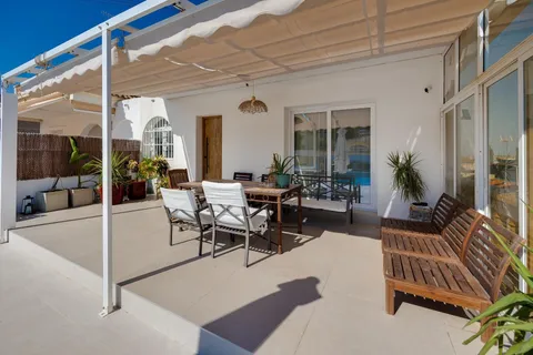 Casa de 355 m² a Torrevella