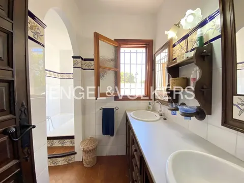 Appartement 380 m² à Nàquera / Náquera