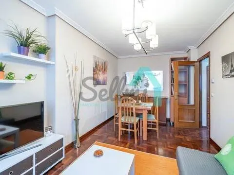 Pis de 61 m² a Gijón