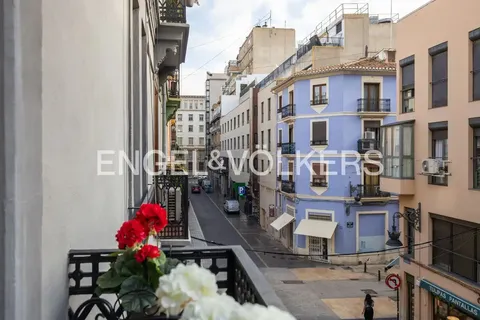 Pis de 79 m² a València