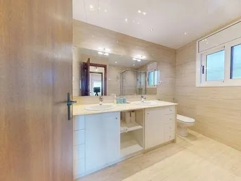 Casa de 291 m² a Castelldefels