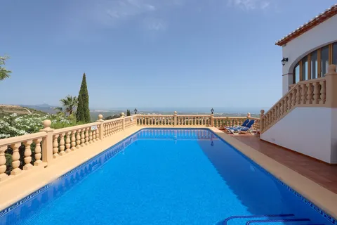 House 141 m² in Pego