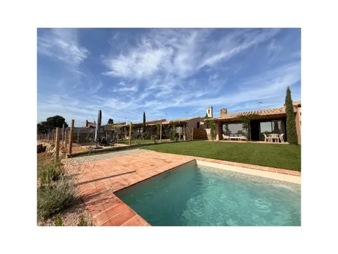 Haus 143 m² in Cruïlles, Monells i Sant Sadurní de l'Heura (2/37)