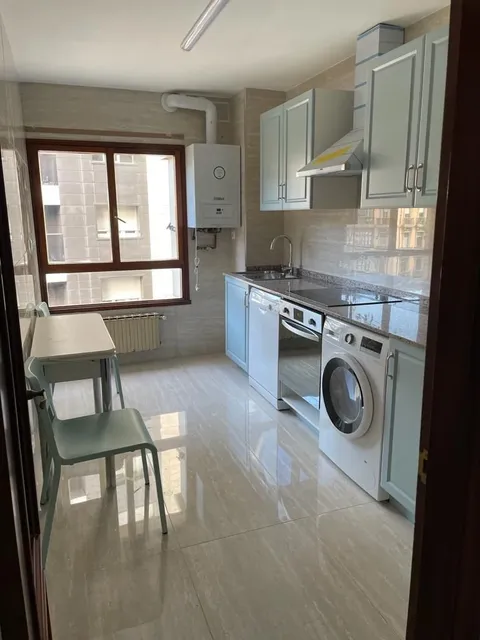 Pis de 69 m² a Gijón