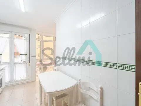 Pis de 75 m² a Oviedo