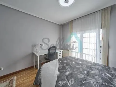 Pis de 106 m² a Oviedo