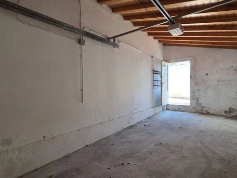 Casa de 180 m² a Teo