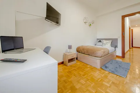 Chambre à louer, Madrid (2/9)