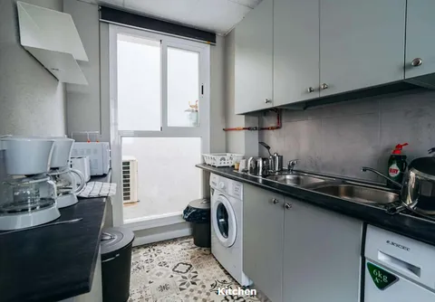 Room for rent, Madrid