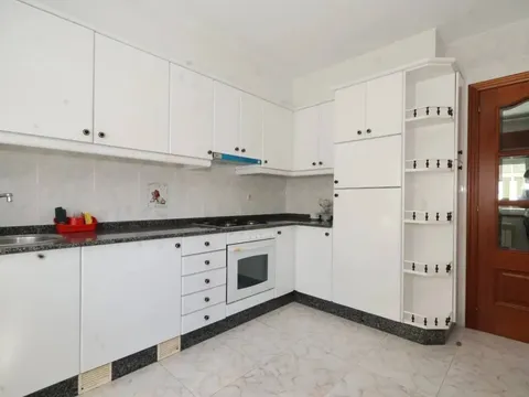 Flat 110 m² in Carballo