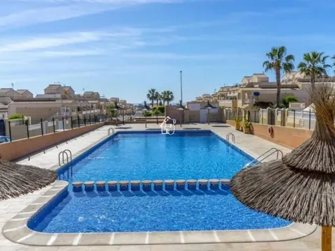 Casa de 85 m² a Oriola