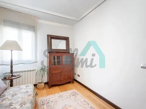 Pis de 92 m² a Oviedo