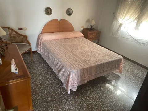 Pis de 4000 m² a Dolores