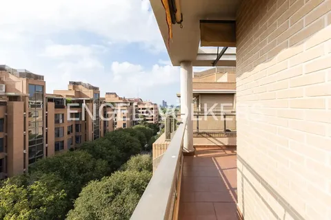 Wohnung 152 m² in Valencia