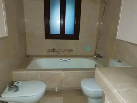Appartement 260 m² à San Roque