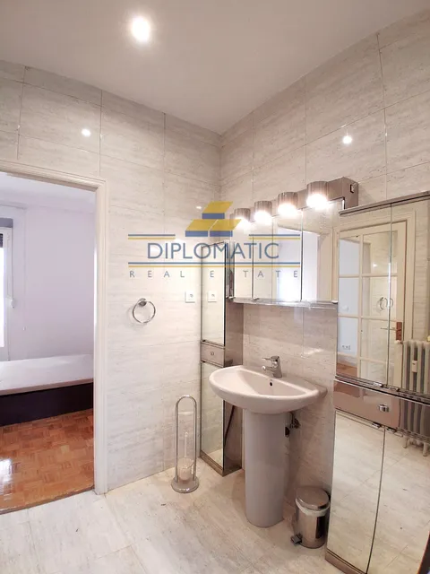 Appartamento 132 m² a Madrid