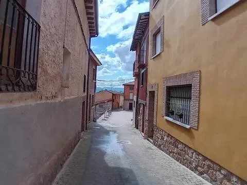 Habitació de lloguer, Ledesma de la Cogolla