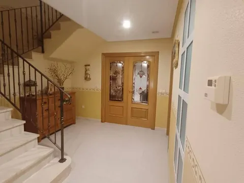 Casa de 220 m² a Petrer