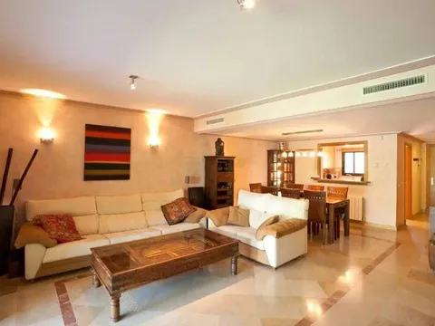 Casa de 200 m² a Marbella