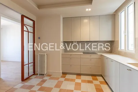 Appartamento 142 m² a Madrid