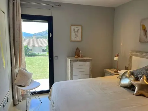 Haus 250 m² in Benahavís