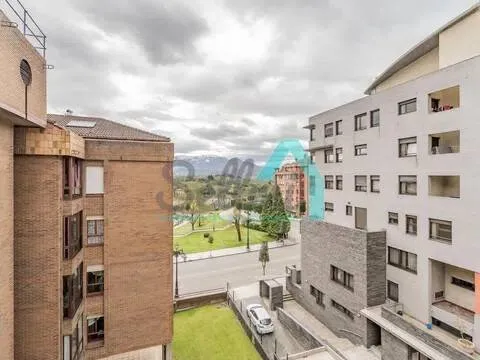 Pis de 120 m² a Oviedo
